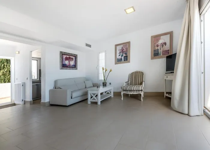 Flamenco Conil Villa *